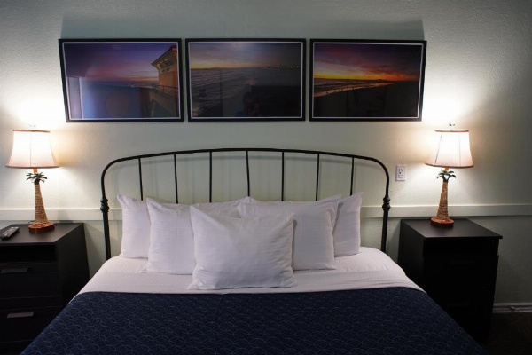 Huntington Surf Inn image 8
